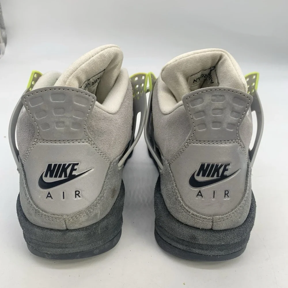 Jordan 4 Retro SE Mid Neon 95 Mens 8 Used Jordan 4 NEON Flaws Suede No Creases
